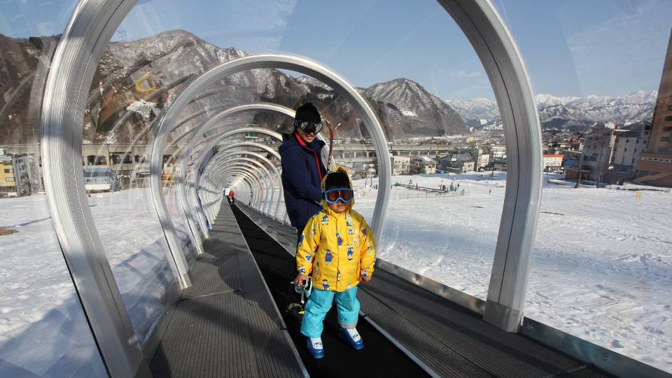 新潟県でファミリー 子供におすすめスキー場13選 雪遊びしよう Skipin