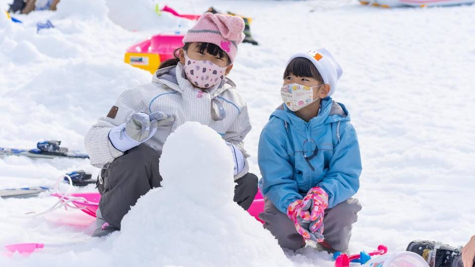 関西で子どもが楽しめるスキー場10選 雪遊びデビューにぴったり Skipin