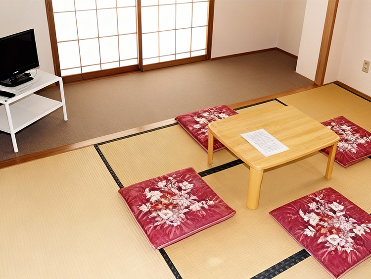 ほりでーいんこばやしの客室