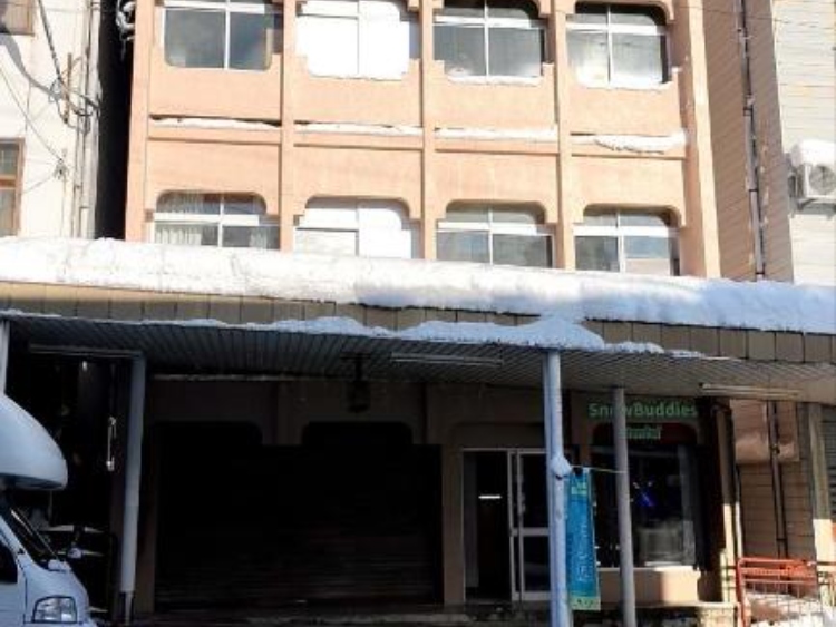 湯沢粉雪の宿 外観